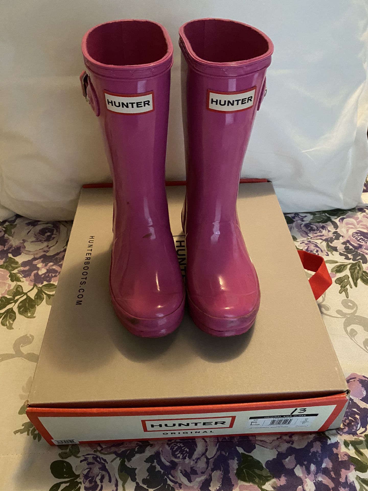 Girls Hunter rain boots (pink) Sz. 13