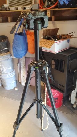 Sony VCT-R640 TRIPOD