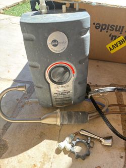 InSinkErator Instant Hot Water Dispenser