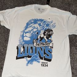 $35 XL Lions NFL Shirt