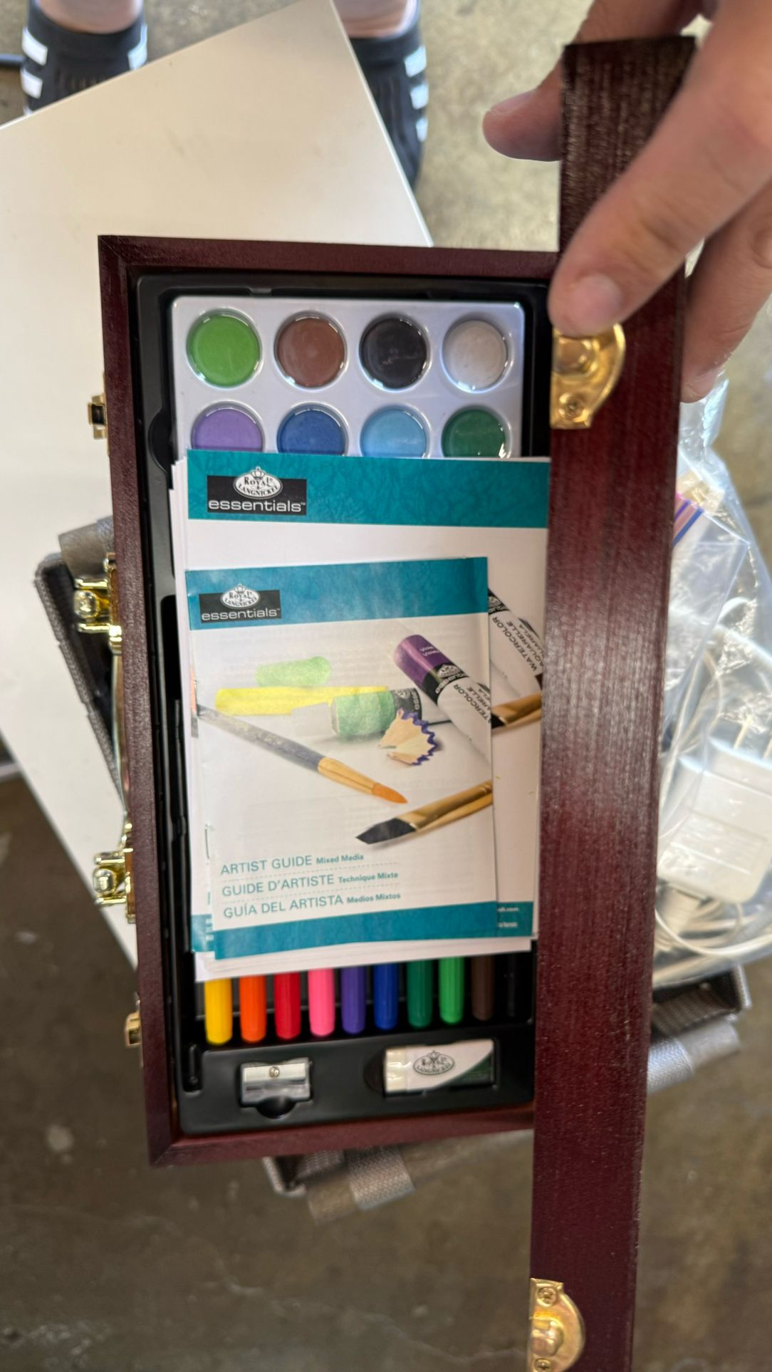 Essentials Painting Long Handle Travel Art Set