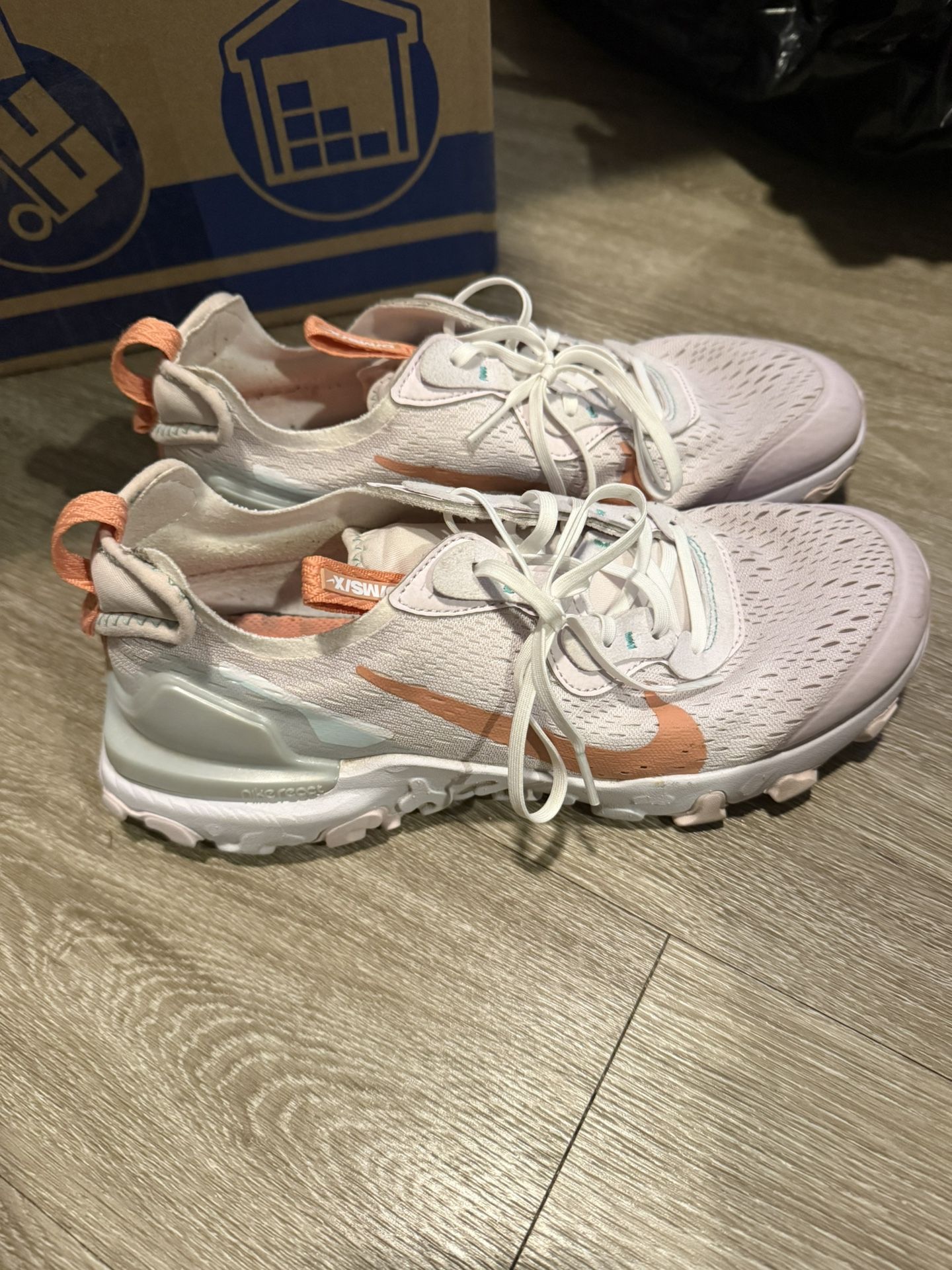 Nike Womens/youth Shoes.