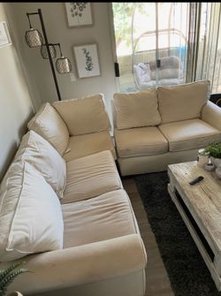 Pottery Barn Couch -2 piece sectional. Small space/Apartment