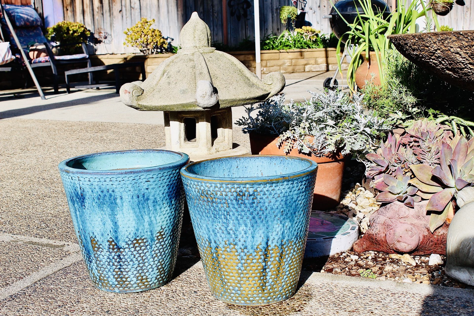 A Pair Of Glazed Ceramic Pots for Sale in Pasadena, CA OfferUp