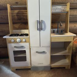 Toys Kitchen & Kitchen accessories/items/food