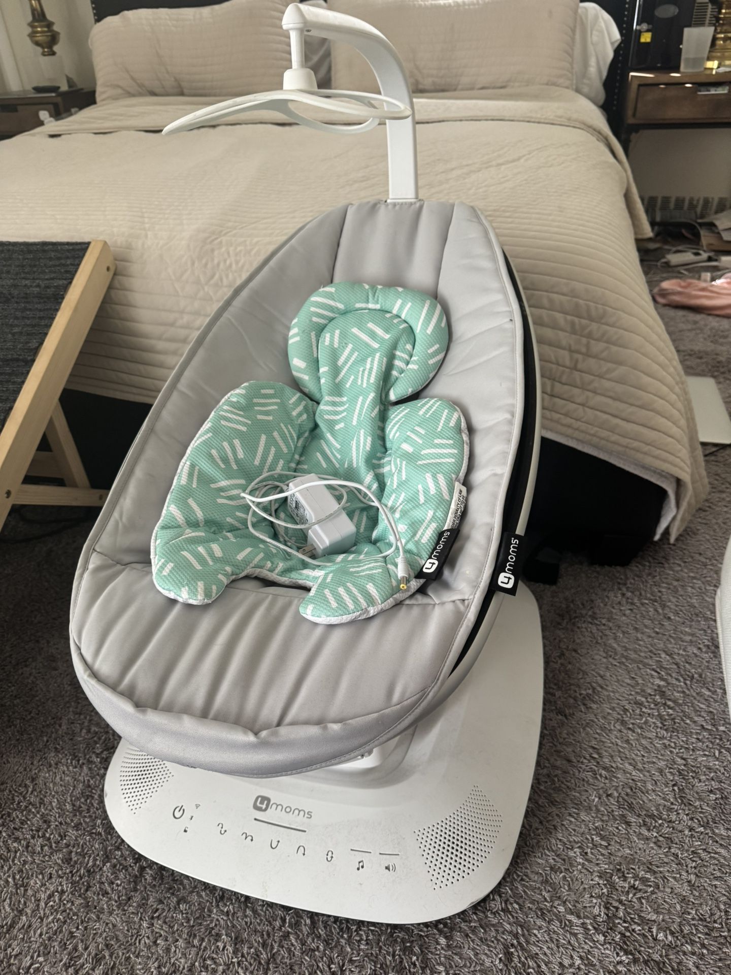 MamaRoo Baby Swing