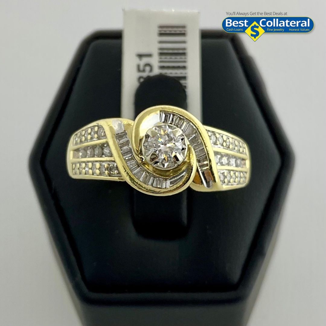 Ladies Diamond Ring In 14k Gold