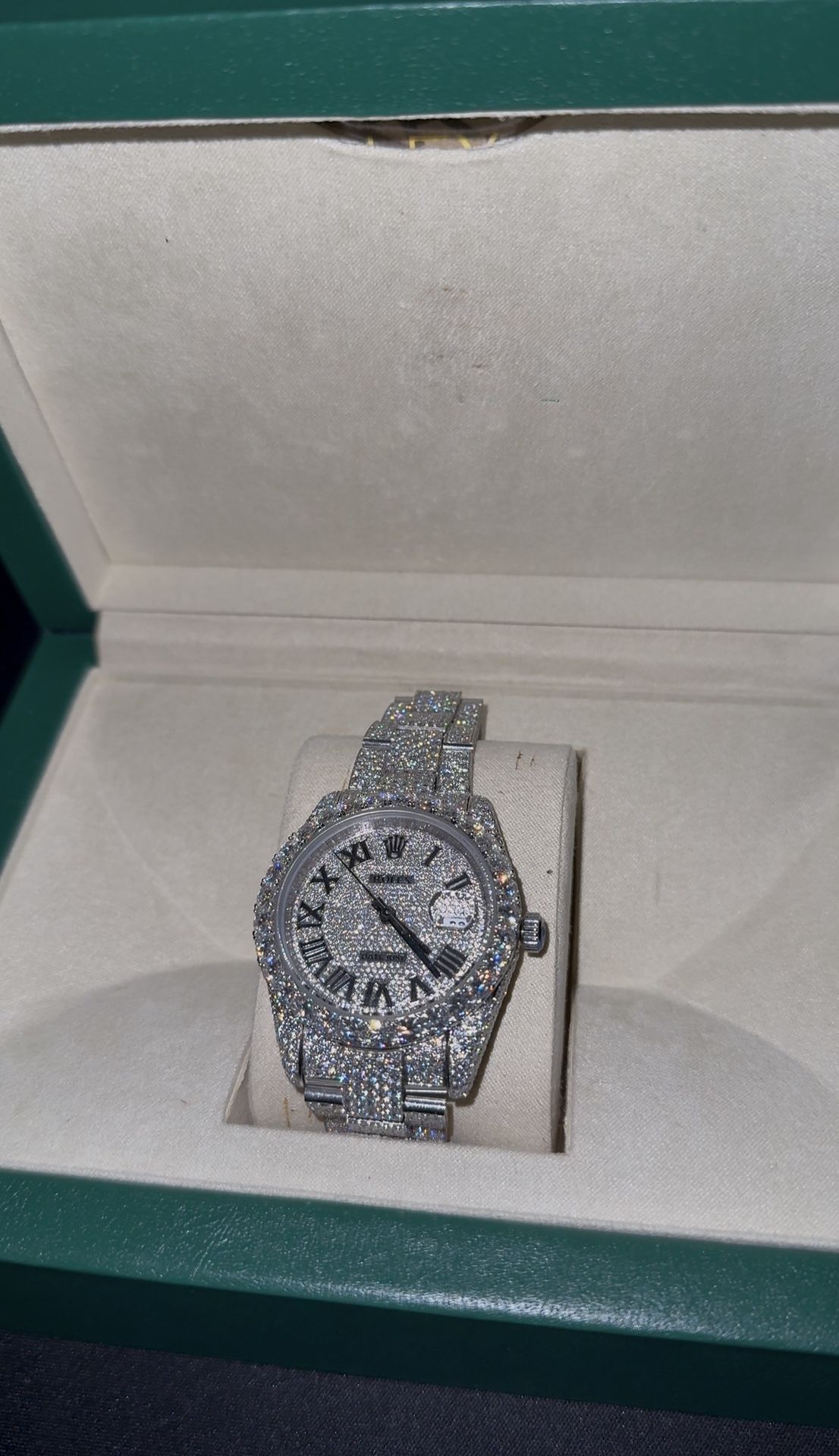 MOISSANITE WATCH/ WILL PASS DIAMOND TESTER