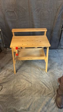 kids work bench for play time