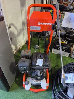 Husqvarna gas pressure washer pw3200 $175