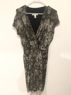Size Medium Women’s Dress by Kenneth Cole