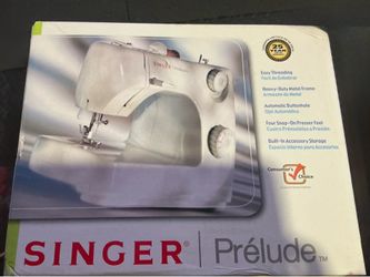 SINGER PRELUDE 8280 SEWING MACHINE BRAND NEW IN BOX