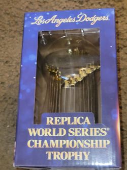 2025 REPLICA WORLD SERIES CHAMPIONSHIP  TROPHY