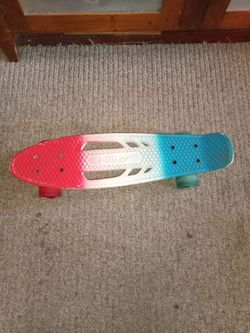 Used halo 23R skateboard