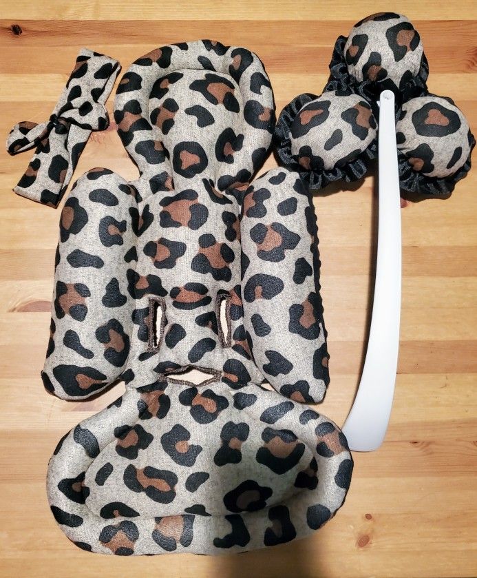 Custom Mamaroo Sets