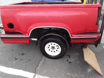1997 Chevy Pickup Truck Flareside Bed OEM Factory And Like New.