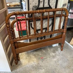 Free Full/queen Vintage Bed frame