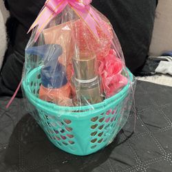 Mothers Day Basket 🧺 35 Dollars 