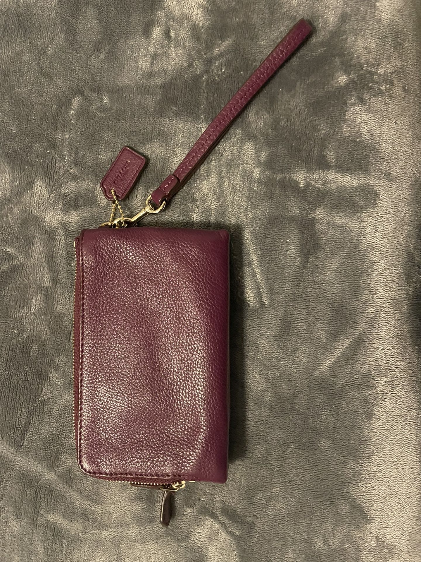 Wallet Coach Wristlet - Great conditions