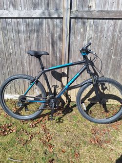 Ttrek 820 Mountain Bike