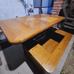 Coffee Table With Lift