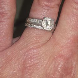 Vintage Engagement Ring & Wedding Band