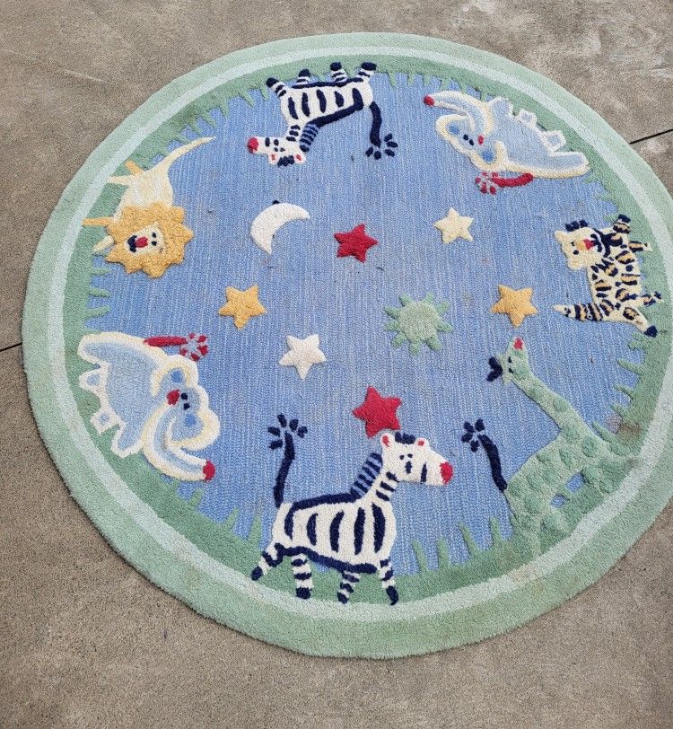 Kids, Used, Safari Animal Baby Room Area Rug Decoration Lion Elephant Zebra Leopard Giraffe.
