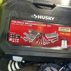 Husky Mechanic Tool Sets 194