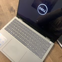 Dell Inspiron 2-n-1 512GB Laptop