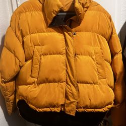 Kylie + Kendall Collection Collab Puffer Jacket – Golden Yellow