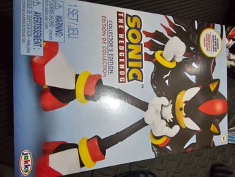Jakks pacific shadow the hedgehog collectors edition