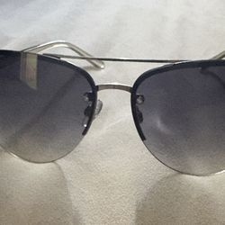 Women’s Diamond Stud Silver Metal Aviator Sunglasses Gradient Gray Lightweight