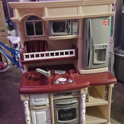 Step 2 Play Kitchen