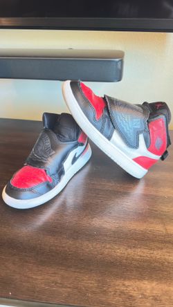 Tenis Nike Jordan size 2.5