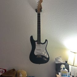 Fender Stratocaster Squire Bullet Series Blue