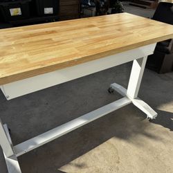 Mobile Work Bench