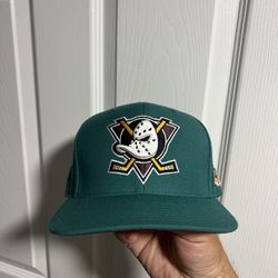 Anaheim Ducks Fitted 7 1/8 Mitchell N NES