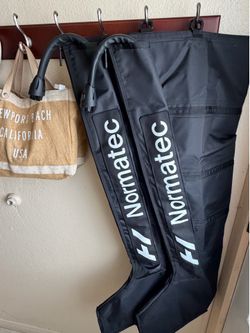 Normatec Boots - Size Standard -  Used Twice