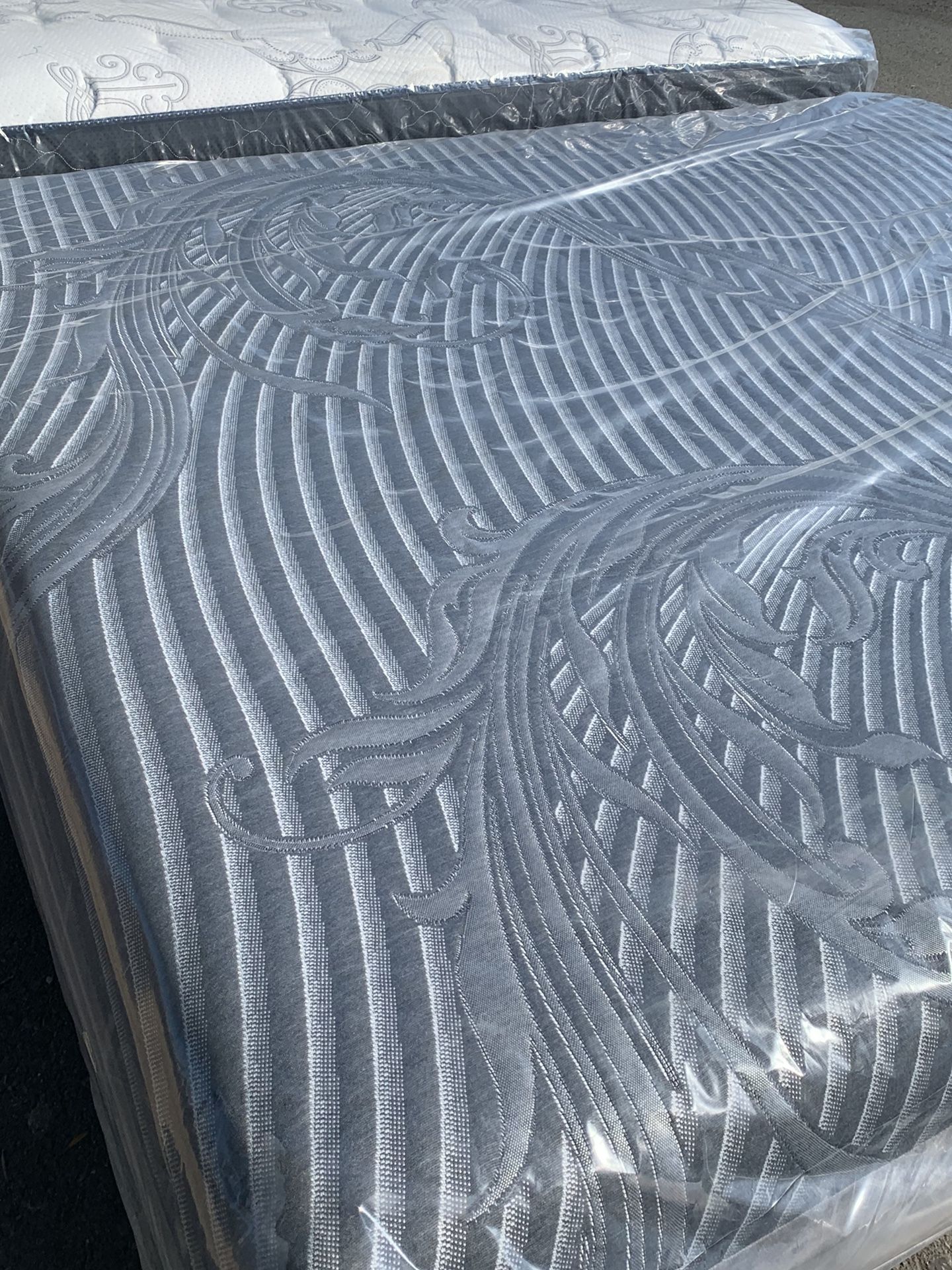 Queen memory foam mattress