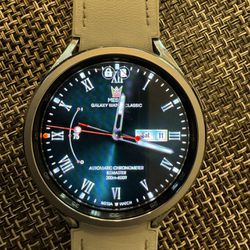 Galaxy Watch 6 Classic Mint Condition, Comes With Extra Bands And Charger 