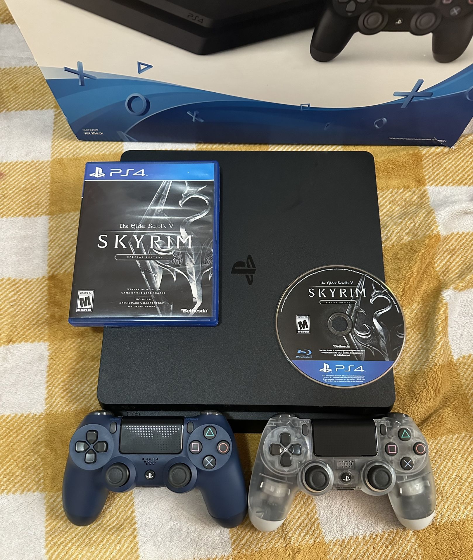 PlayStation 4 Slim 1TB
