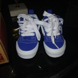 Knu Kool Shoes 11 In Kids