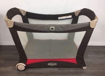 Graco Pack 'n Play Portable Playard