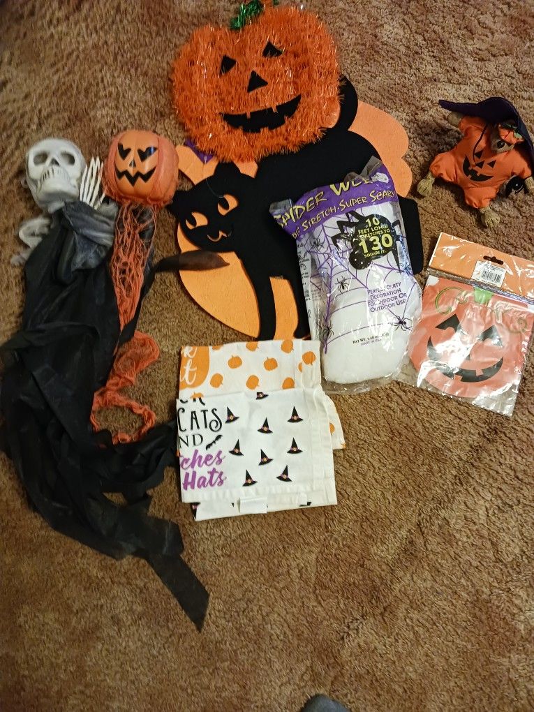 Halloween Decor