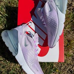 New Women’s Nike Air Max 270