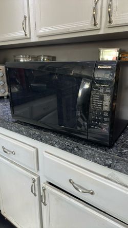 Panasonic Black Microwave Oven