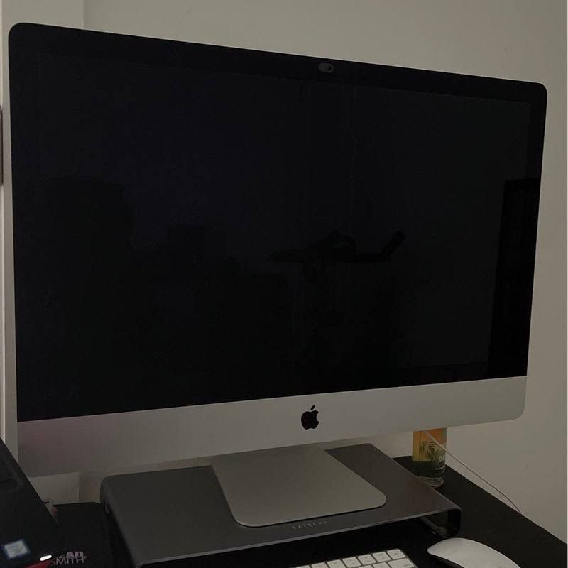 Apple iMac Late 2017 Model 21.5