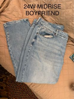 24W Plus Size Jeans