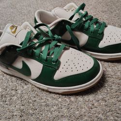 Woman's Low Dunks George Green XL Ostrich 