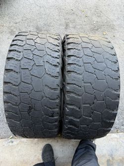 Mickey Thompson LT 285 55 R20 